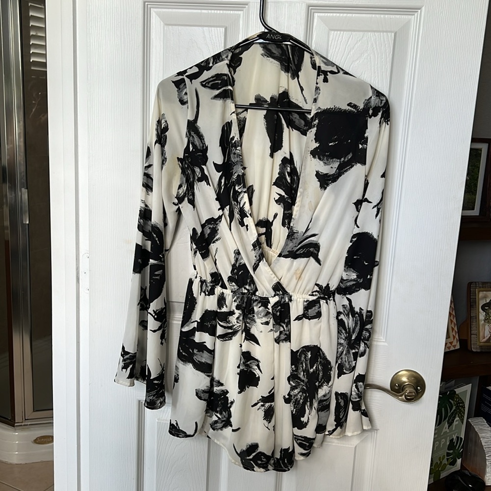 Romper - Picture 3 of 3